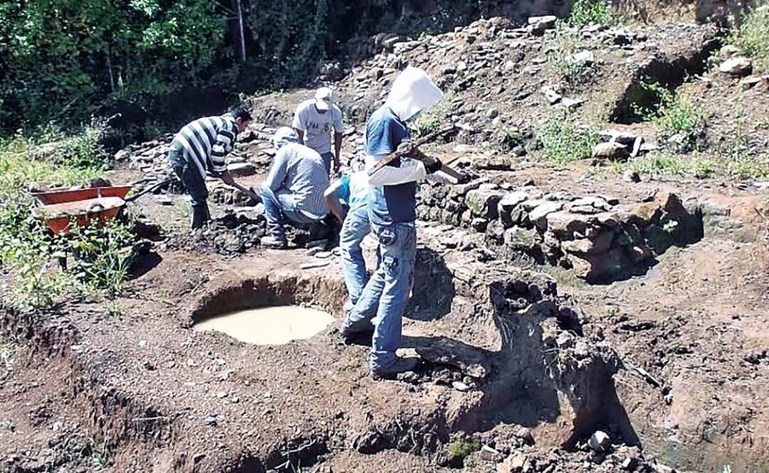 Imagen que ilustra el desmantelamiento de piedras FOTO: LUIS CORTÉS / EL UNIVERSAL