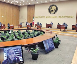 ...Y titular impugna reducción a salarios