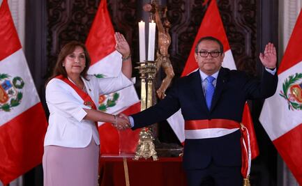 Presidenta de Perú nombra nuevos ministros tras recorte de su mandato y adelanto de elecciones