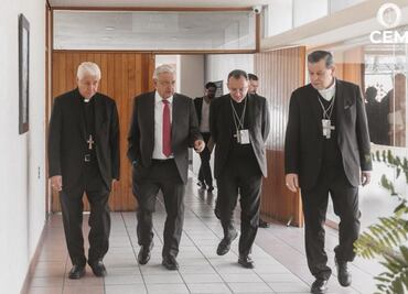 AMLO sostiene encuentro por primera vez con todos los obispos del Episcopado