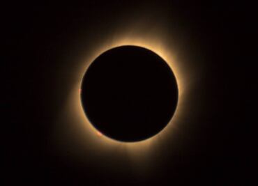 ¿Ni agua ni carne de puerco? Tres mitos gastronómicos sobre los eclipses solares