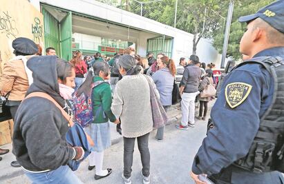 Con 15 mil policías blindan el regreso a clases en la CDMX