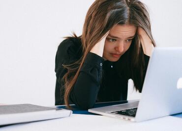 Niñas, niños y adolescentes principales víctimas de "sextorsión" en México; incrementa delito en 56%