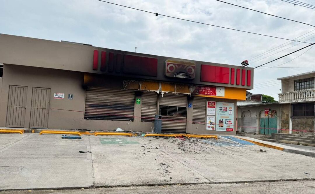 Desde días pasados, se ha reportado el incendio de Oxxos en Juchitán, Oaxaca, lo que ha provocado temor entre los habitantes de esta región de Oaxaca (17/06/2025). Foto: Especial