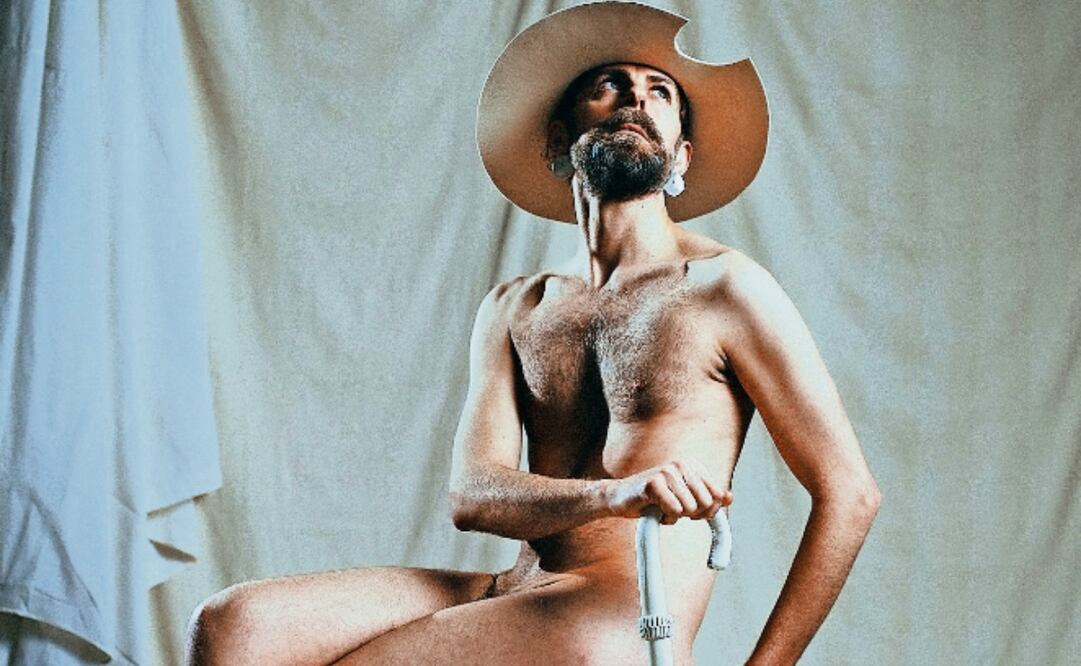 Santi Senso señala que, en escena, juega con la desnudez física y con la desnudez emocional. Foto: Juan Carlos Toledo