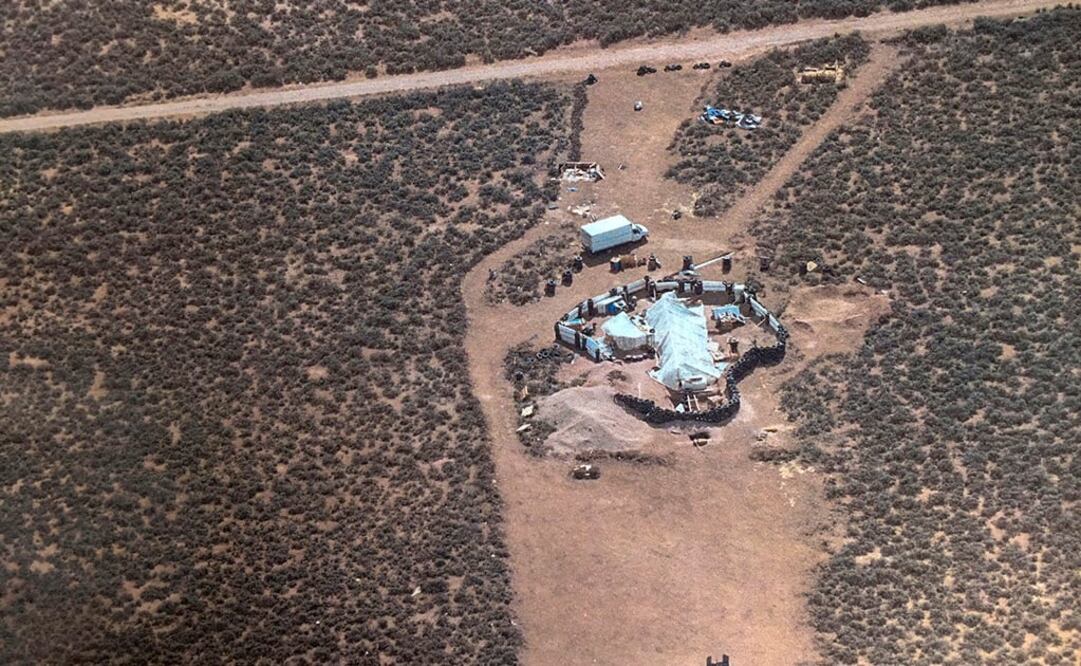 Los niños vivían en un campamento improvisado extremamente sucio en el norte rural del estado, según autoridades (Foto: AP)
