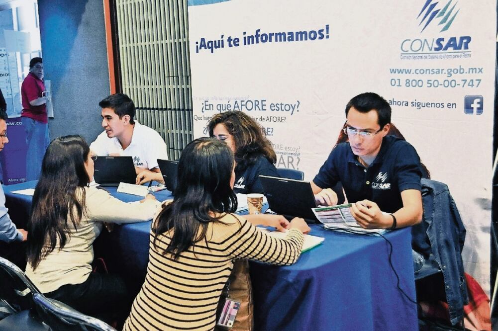 Acciones. Mapfre propone elevar la edad de jubilación de 65 a 70 años, subir la tasa de aportación a 16% y fomentar el ahorro voluntario. Foto: ARCHIVO EL UNIVERSAL