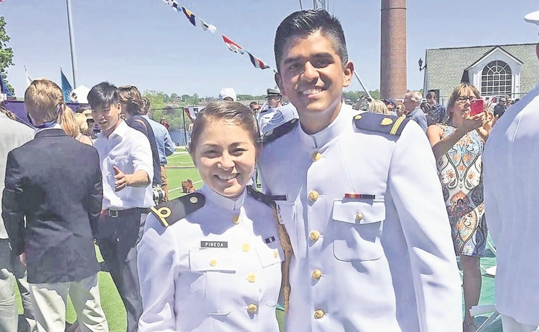 La Secretaría de Marina detalló que la Academia de la Guardia Costera de Estados Unidos invitó a estudiantes de la Universidad Naval. Ayer se graduraon tres integrantes de la Semar. (SEMAR)