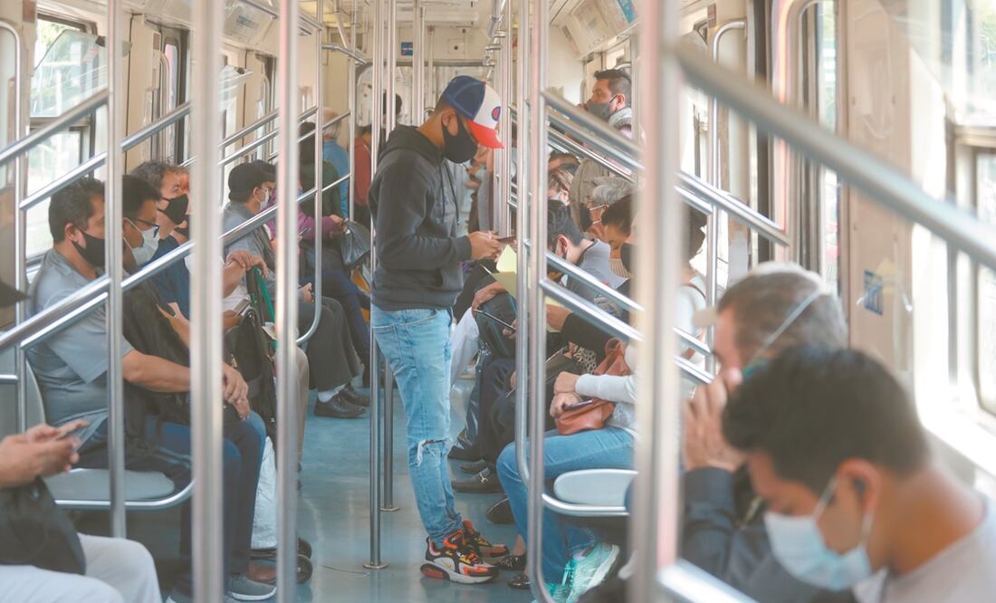 El principal medio de transporte público en la Ciudad de México fue el Metro, que en junio prestó servicio a 63.4 millones de usuarios. Foto: Archivo/ EL UNIVERSAL.
