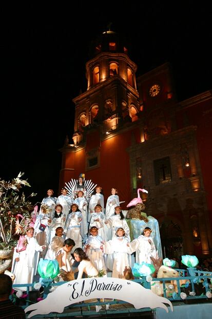 Querétaro celebrará Navidad con mapping, pista de hielo y figuras monumentales