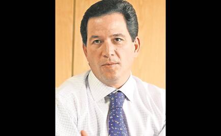 Televisa formaliza salida de Javier Alarcón