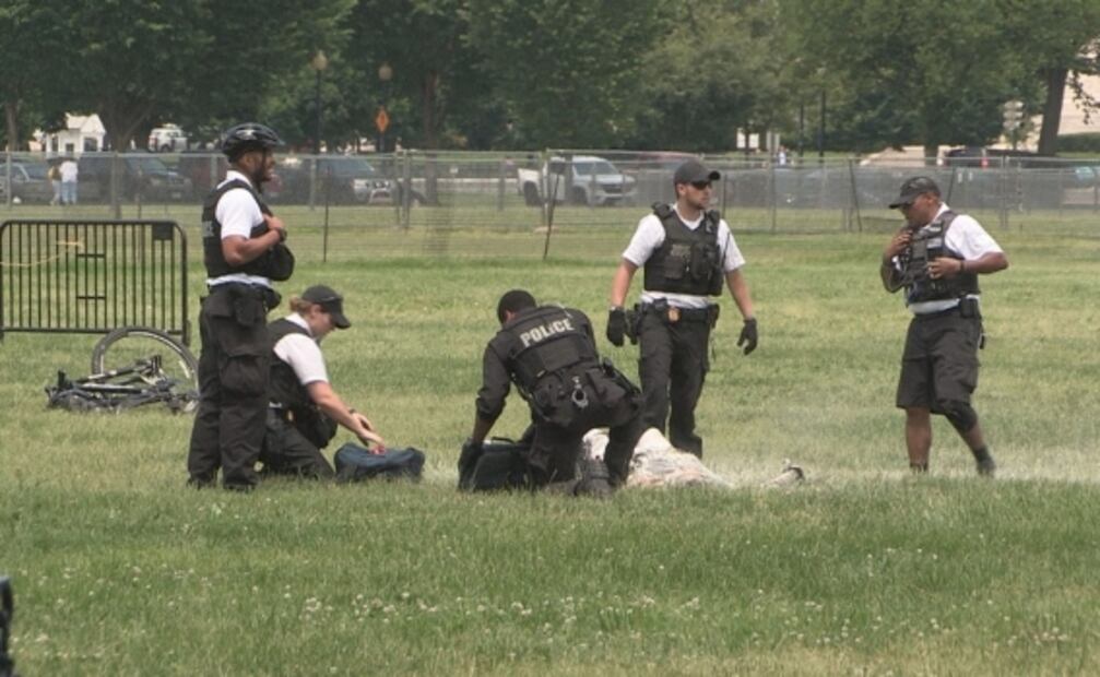 Hombre se prende fuego frente a la Casa Blanca; se desconoce motivo