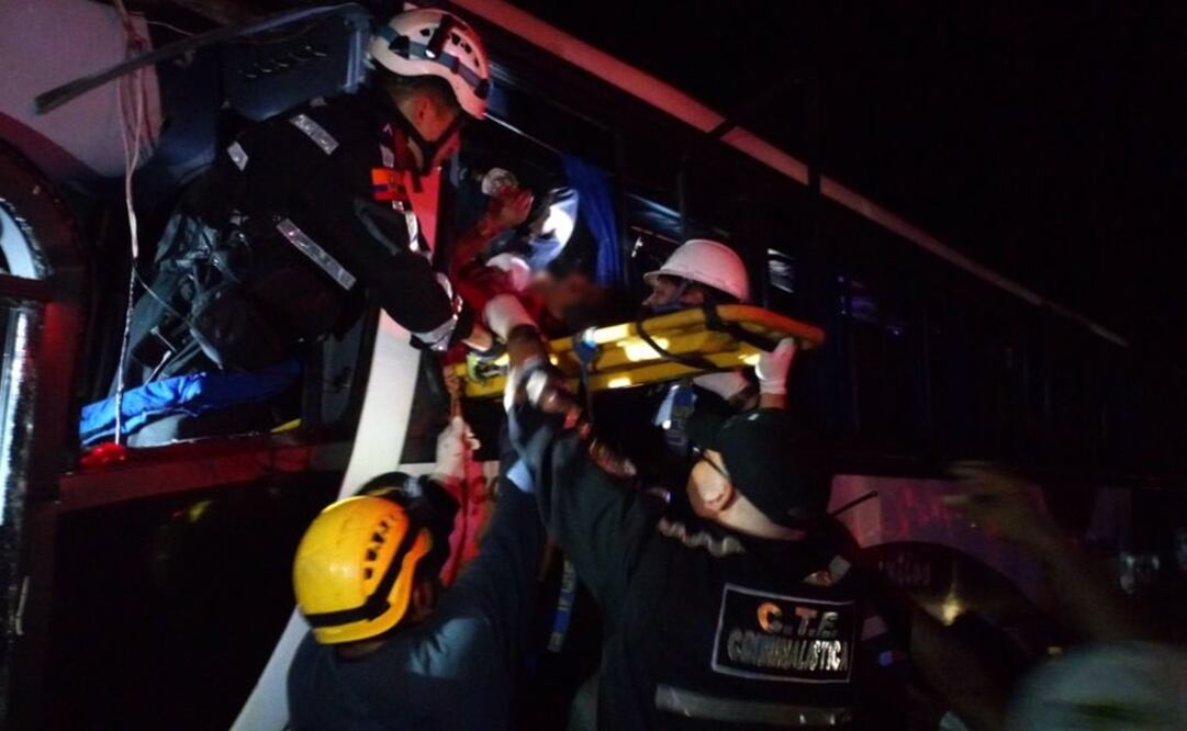 La vía Jujan-Tres Postes se mantuvo cerrada por más de cuatro horas. (FOTO: Tomada de @ECU911_)