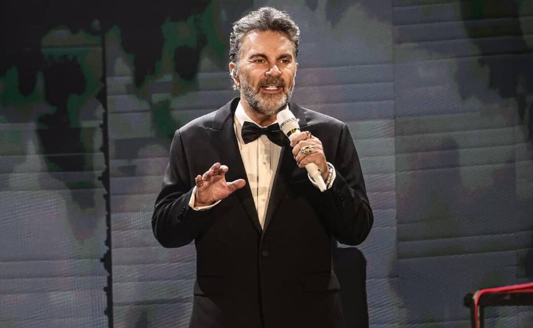 Mijares durante su concierto sinfónico en el Auditorio Nacional. 
Foto: Gabriel Pano/EL UNIVERSAL.