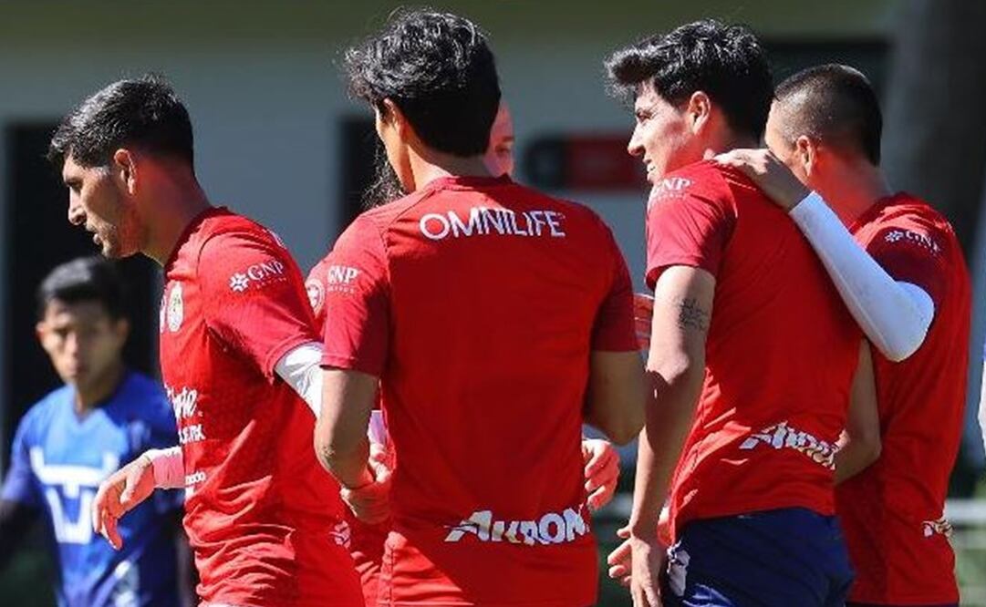 Chivas ilusiona en partido de pretemporada - Foto: Chivas