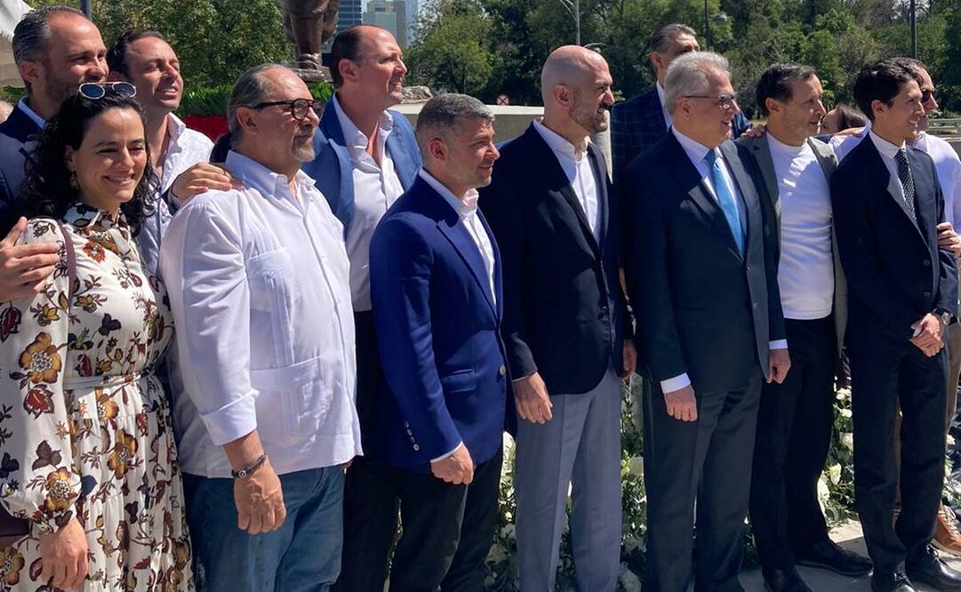 Durante la colocación de la estatua "Emigrante Libanés", el presidente del Centro Libanés, Daniel Karam Toumeh exigió un cese inmediato a las atrocidades en el Líbano. Foto: Daniela Wachauf / EL UNIVERSAL