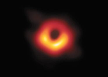 Entre más grande es un agujero negro, su capacidad de absorción es menor