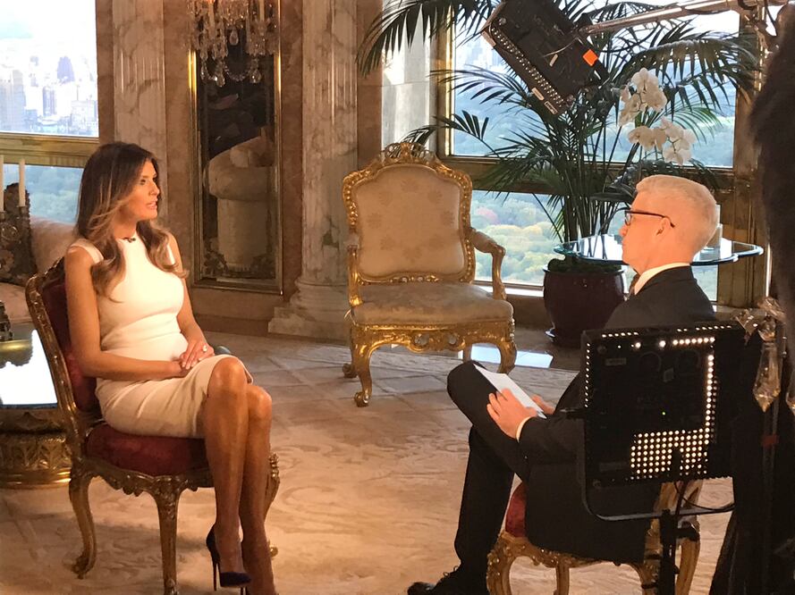 Melania Trump en entrevista con Anderson Coopera para CNN (Foto: Reuters)