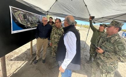 Gobernador de Sinaloa supervisa zona para posible Sector Naval; contempla donación del lugar a la Marina
