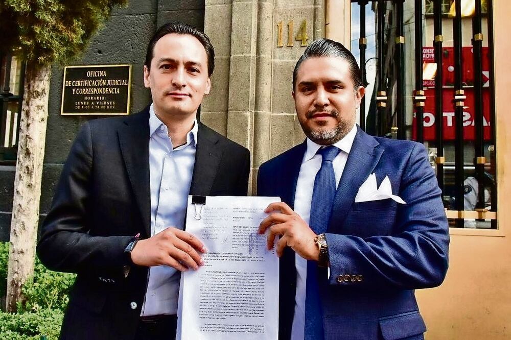 La dirigencia del PAN local acudió a la Suprema Corte. Foto: Especial