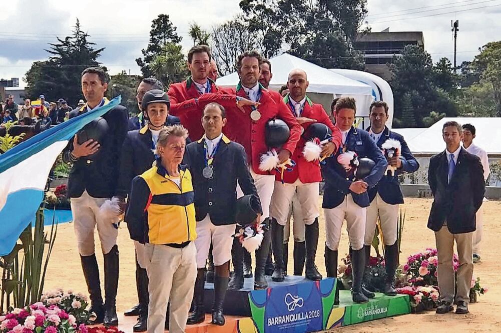 El equipo de ecuestre dio otro metal áureo al país (TWITTER)