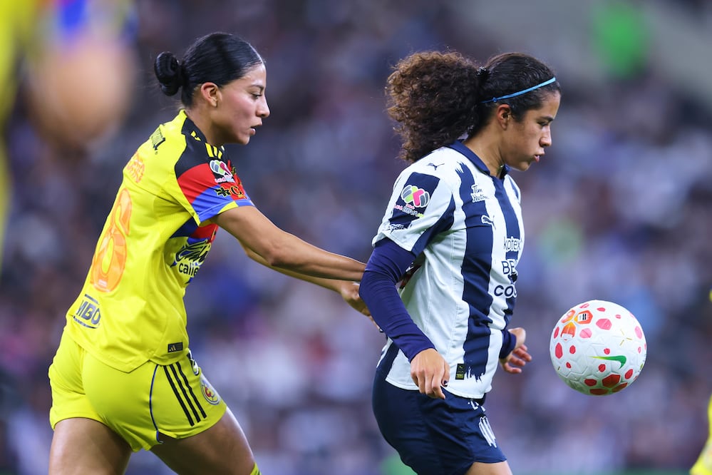 Nancy Antonio y Diana García, durante el partido de ida de la final del Clausura 2026 entre Monterrey y América Femenil - Foto: Imago7