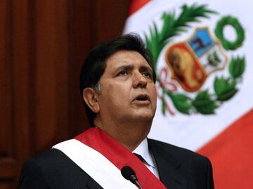 Muere expresidente de Perú, Alan García, tras dispararse en la cabeza para evitar ser detenido