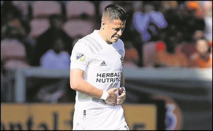 El alto costo económico del fracaso de Chicharito en Galaxy