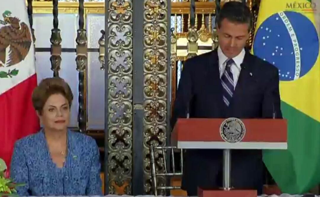 Los mandatarios de Brasil y México durante la comida en honor a la presidenta Dilma Rousseff