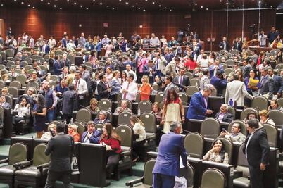 Aprueban diputados la reforma educativa