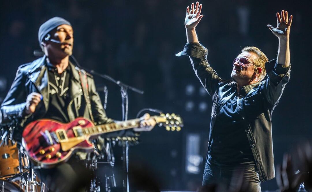 U2 tenía previsto actuar en París el 14 de noviembre y el día anterior estaba en pleno ensayo cuando 130 personas fueron asesinados en atentados suicidas y tiroteos. FOTO: Archivo AP