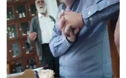 Increpan al Jefe Diego y a Romero Deschamps en restaurante