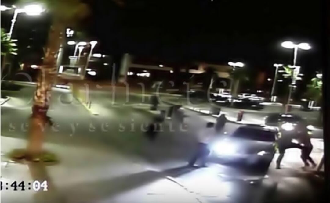 The authorities have to determine if he died because of the beating he received from Necaxa players on August 16, as recorded by security cameras. (Photo: File/EL UNIVERSAL)