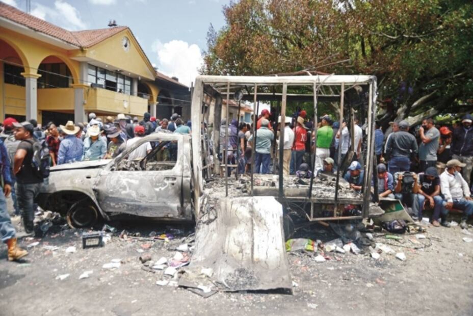 Toma grupo de "El Machete" municipio de Pantelhó en Chiapas