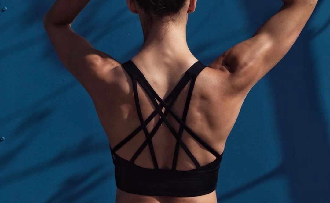 La correcta elección del brasier deportivo es importante para tener un mejor rendimiento y estar cómodas / Foto: Instagram @lululemonmx