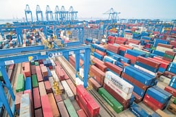 Comercio de piezas de IA compensa impacto de la guerra en Medio Oriente; comercio mundial creció 1.9% en primer trimestre
