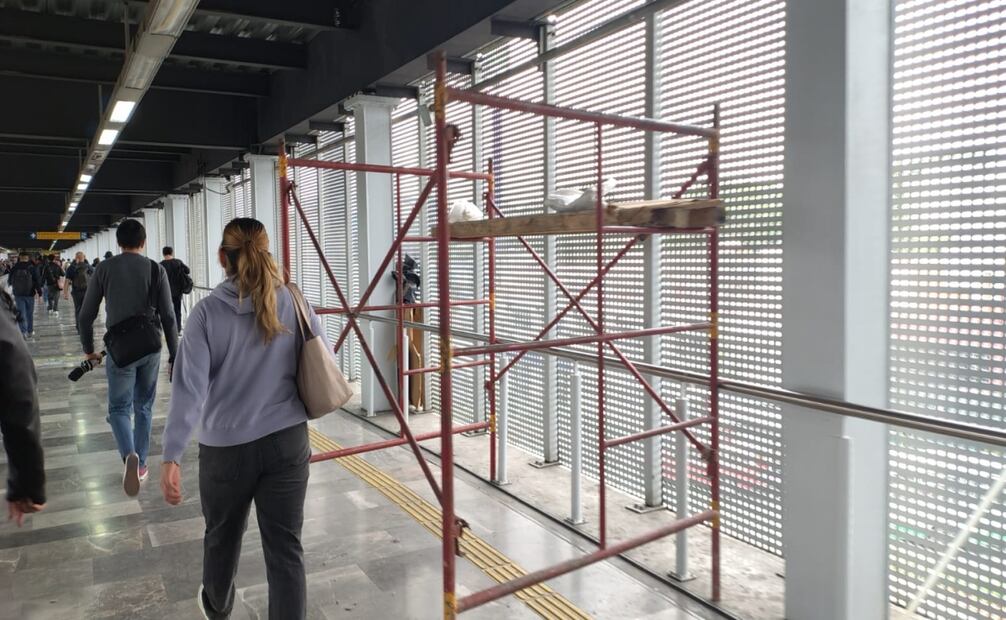 Afinan últimos detalles en Línea 2 del Metro previo a su reapertura este 9 de junio. Foto: Arantza Meave