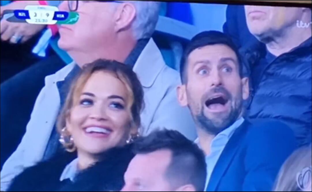 Novak Djokovic junto a Rita Ora en la final del Mundial de Rugby / Foto: Especiales