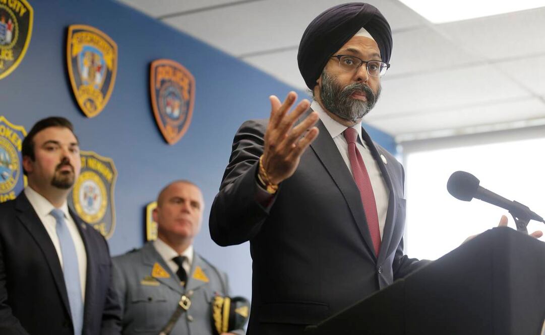 El fiscal general de Nueva Jersey, Gurbir Grewal, indicó que los sospechosos han sido vinculados a los "Israelitas Hebreos Negros" (AP)