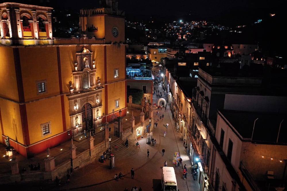 Bajo el lema "Vive tus tradiciones en Guanajuato", el estado se transformará en más de 15 municipios para ofrecer una celebración de Día de Muertos inolvidable 

Foto: Cortesía