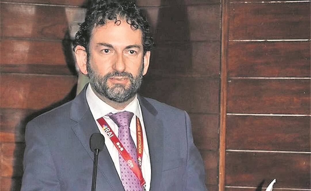 Los cárteles tienen dos superpoderes que aplican: uno es que contratan a gente muy capaz, tienen en su nómina a químicosque son muy capaces y su segundo poder es el corruptor”