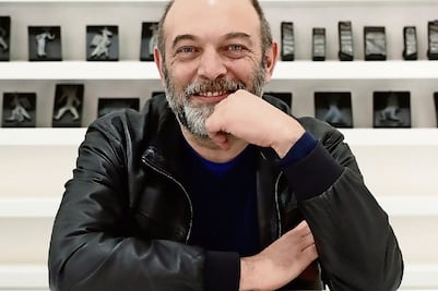 “El artista no se puede abstraer del mundo” 