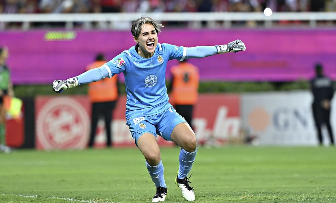 Blanca Félix celebrando con las Chivas Femenil - FOTO: Imago7