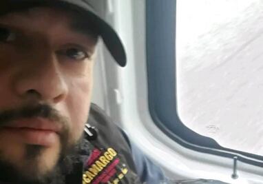 Paramédico de Secretaría de Seguridad de Camargo, Tamaulipas, se convirte en héroe; ayuda a mujer en labor de parto en plena carretera