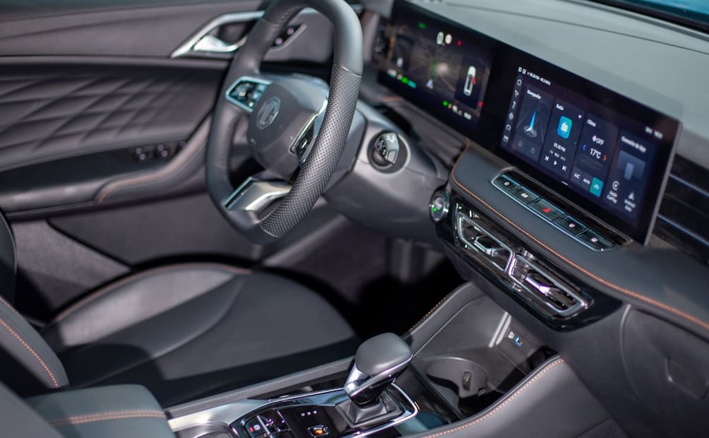 Los interiores de las suv buscan un aspecto refinado. Foto: Edgar Silva Fuente S.
