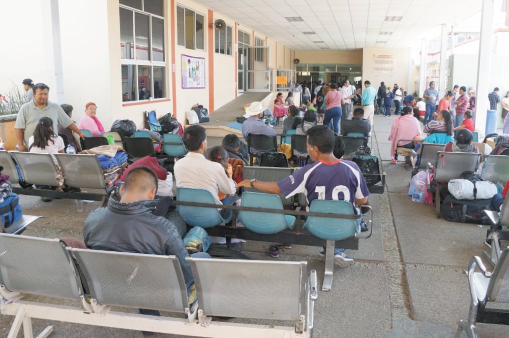 Autoridades del hospital civil Dr. Aurelio Valdivieso alertaron sobre saturación en todas sus áreas de urgencias y hospitalización. Foto/ARCHIVO EL UNIVERSAL