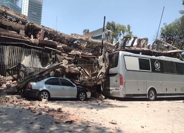 Colapsa “El Patio”, antiguo centro nocturno en la Cuauhtémoc; reportan saldo blanco