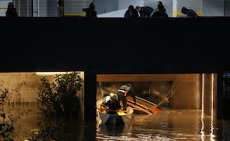 Inundaciones en Huixquilucan dejan una persona fallecida; Grupo Tláloc acudió para realizar labores de desazolve y limpieza