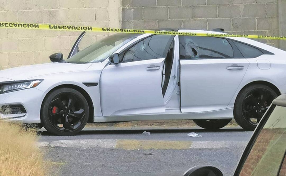 El juez Roberto Elías Martínez fue asesinado en su automóvil, en una privada en el municipio de Guadalupe. Foto: CUARTOSCURO