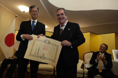 Japón condecora a Carlos Lozano, exgobernador de Aguascalientes